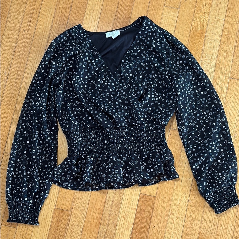 Chic Black Floral Blouse with Smocked Waist